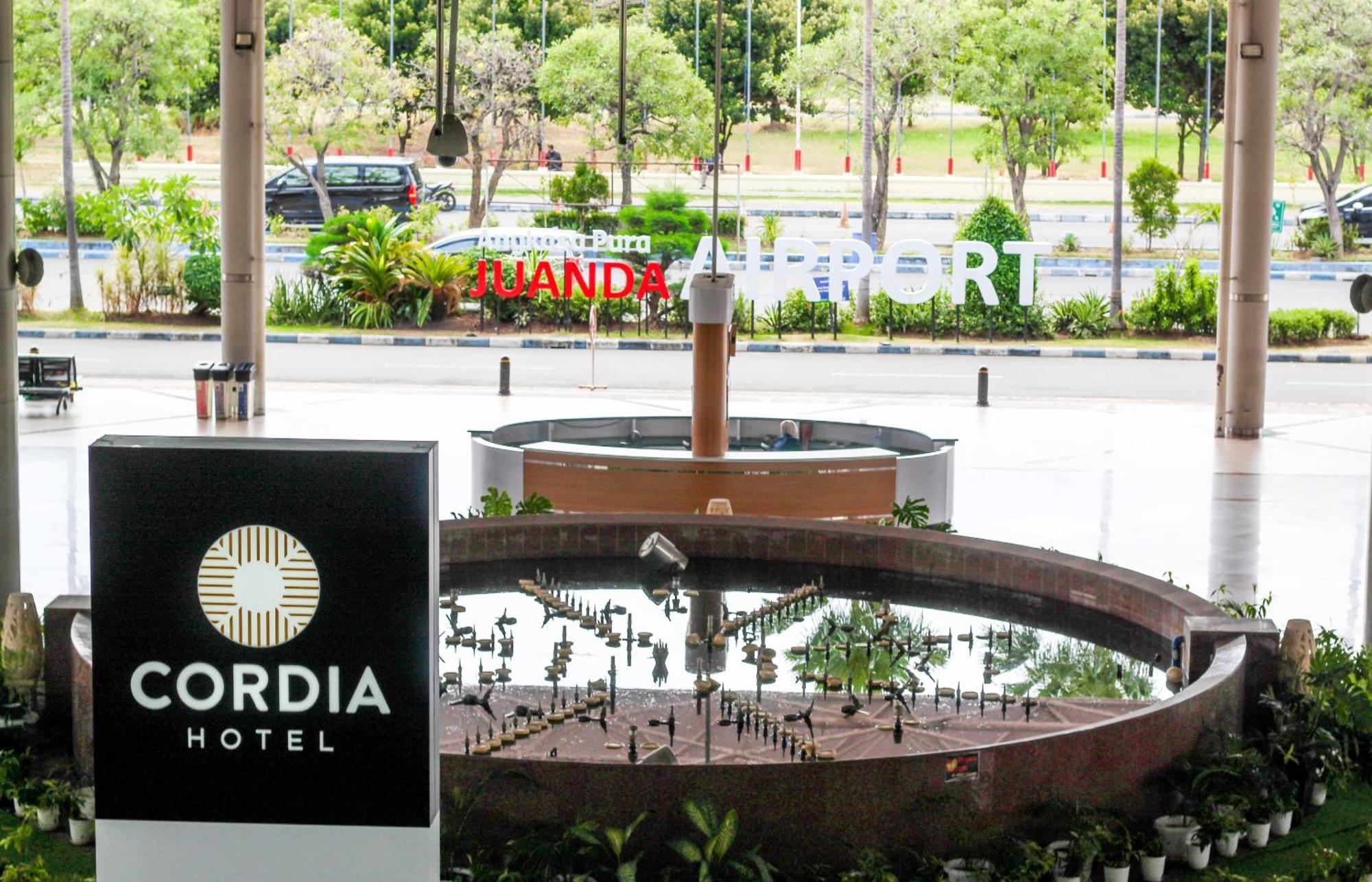 Cordia Hotel Surabaya Airport - Hotel Dalam Bandara - Formerly Ibis Budget Surabaya Airport Сидоарджо Экстерьер фото