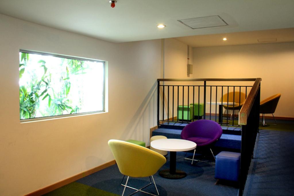 Cordia Hotel Surabaya Airport - Hotel Dalam Bandara - Formerly Ibis Budget Surabaya Airport Сидоарджо Экстерьер фото