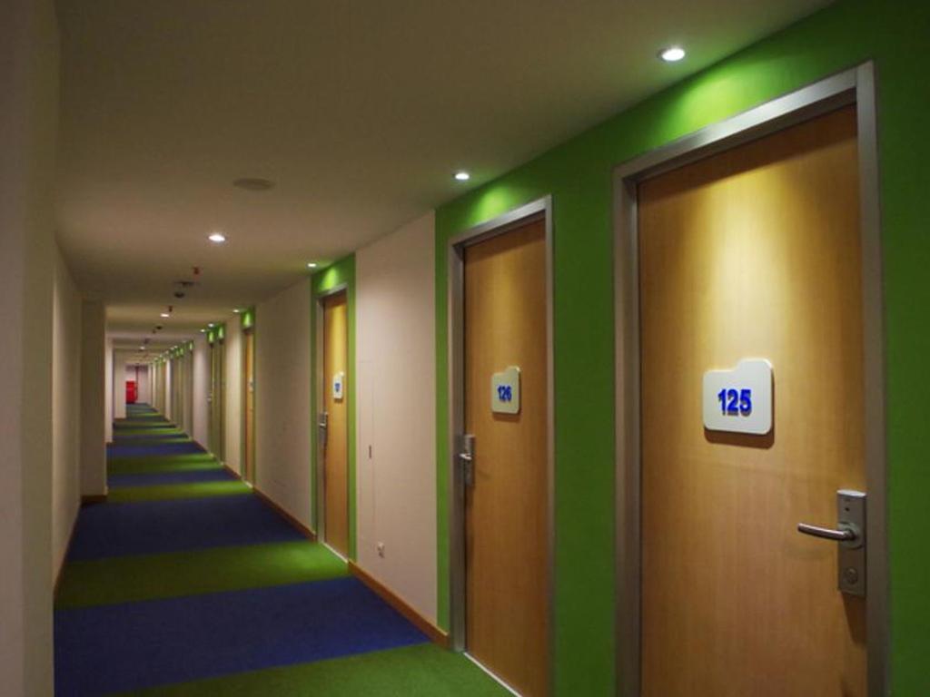 Cordia Hotel Surabaya Airport - Hotel Dalam Bandara - Formerly Ibis Budget Surabaya Airport Сидоарджо Экстерьер фото