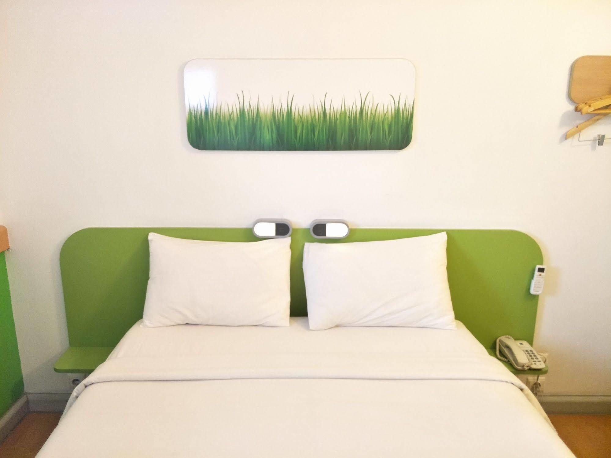 Cordia Hotel Surabaya Airport - Hotel Dalam Bandara - Formerly Ibis Budget Surabaya Airport Сидоарджо Экстерьер фото