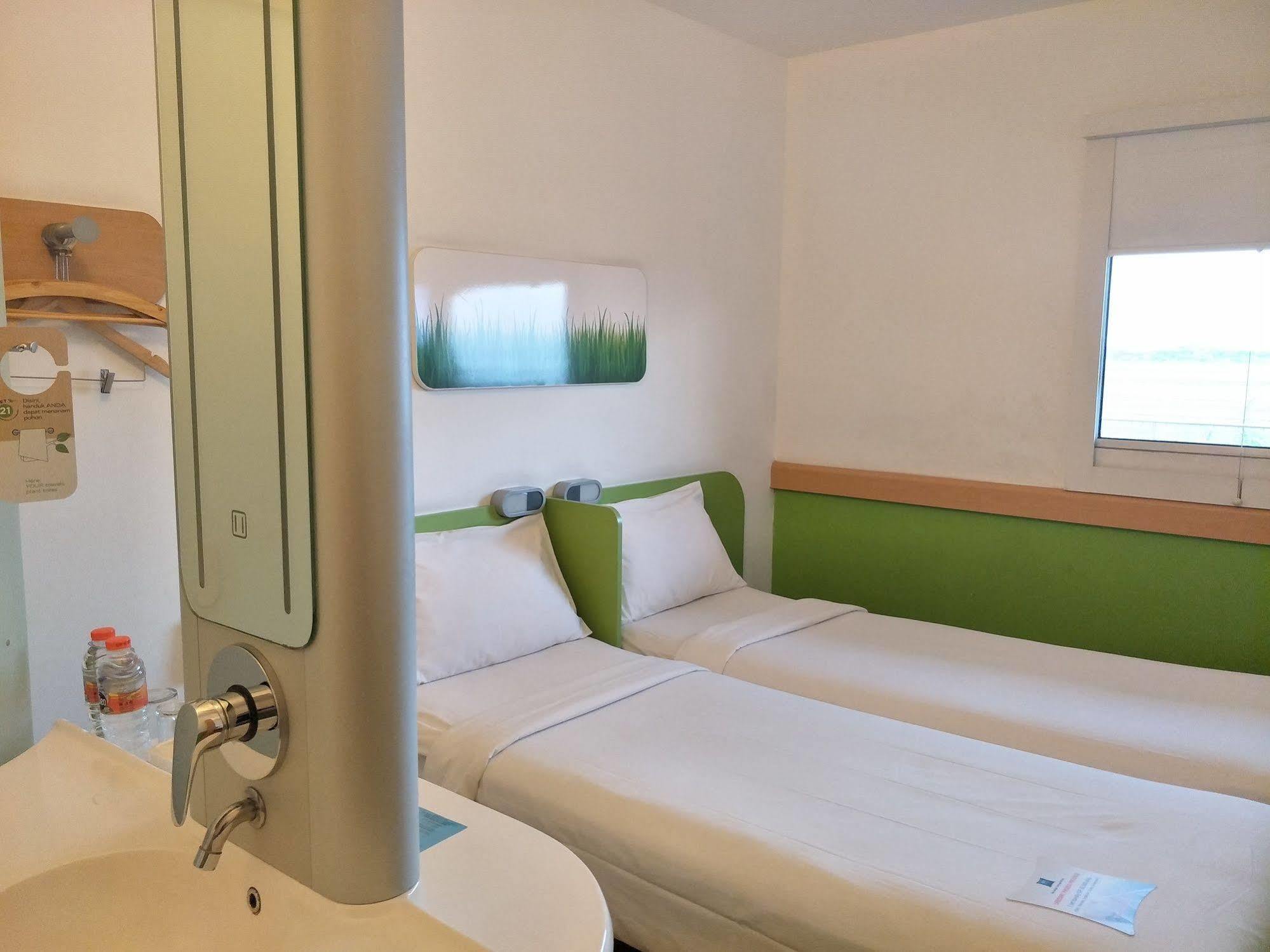 Cordia Hotel Surabaya Airport - Hotel Dalam Bandara - Formerly Ibis Budget Surabaya Airport Сидоарджо Экстерьер фото