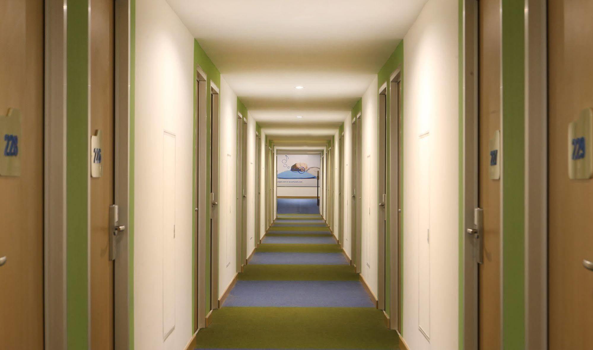 Cordia Hotel Surabaya Airport - Hotel Dalam Bandara - Formerly Ibis Budget Surabaya Airport Сидоарджо Экстерьер фото
