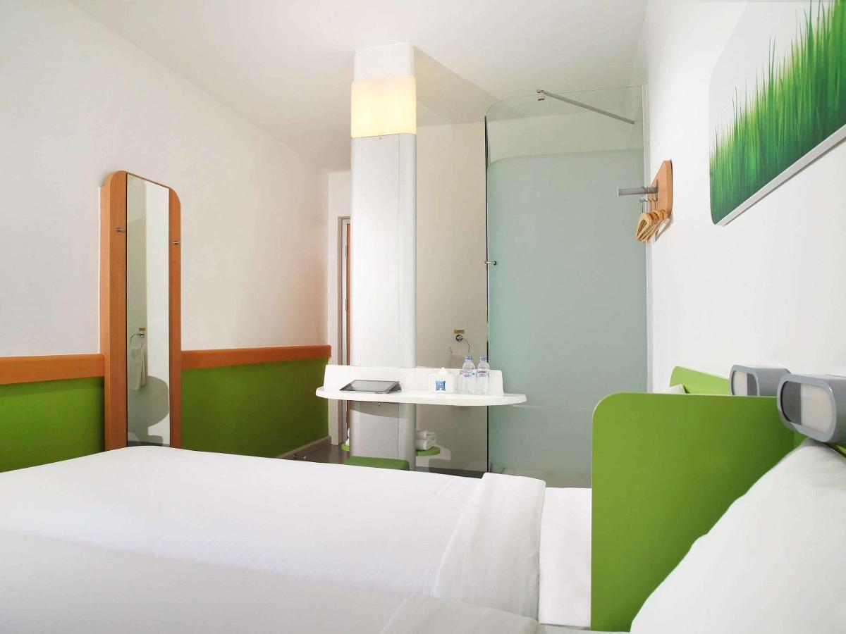 Cordia Hotel Surabaya Airport - Hotel Dalam Bandara - Formerly Ibis Budget Surabaya Airport Сидоарджо Экстерьер фото